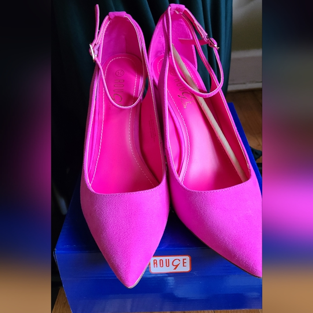 Women's Size 10 Barbiecore Magenta Heels